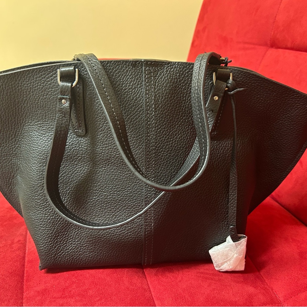 Elegant Black Leather Tote Bag